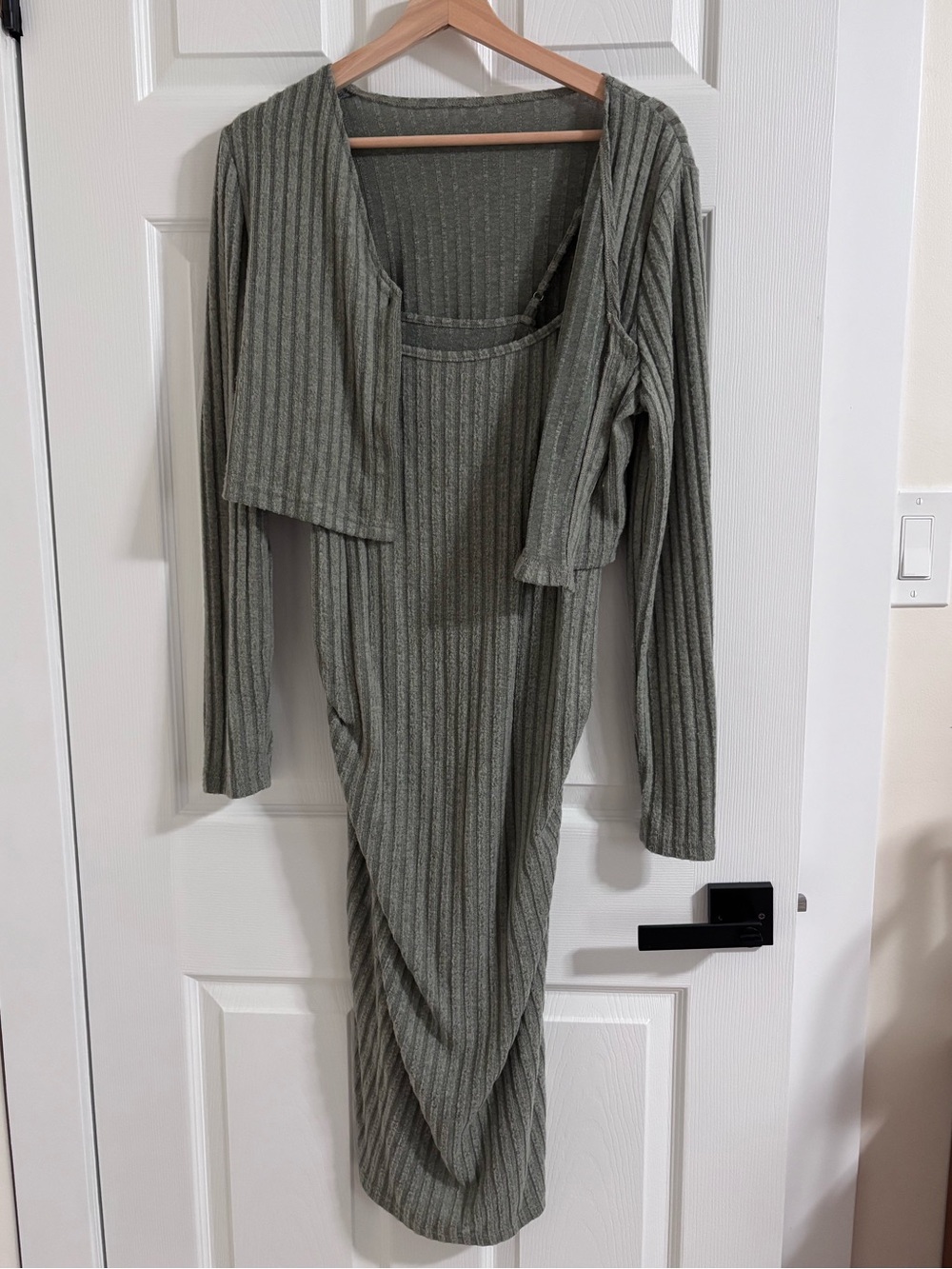SHEIN Olive Green Ribbed Midi Maternity Dress with Matching Shrug